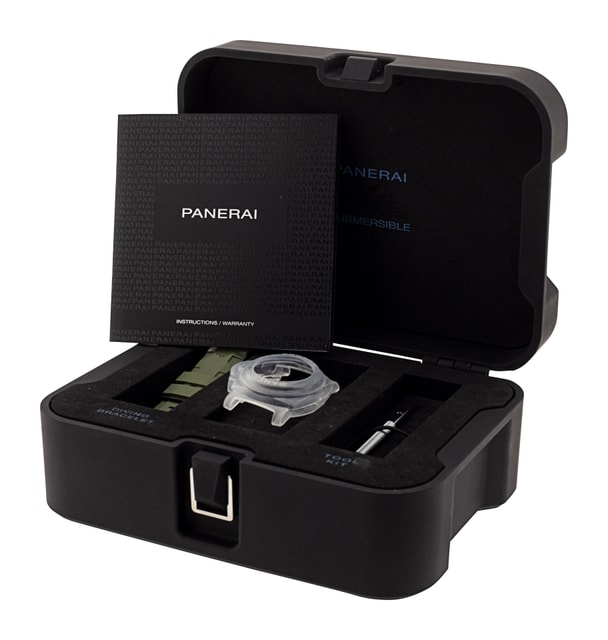 Panerai Submersible PAM00968 Image 5